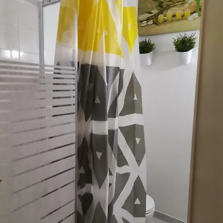Konukevi Marques Mini 3*